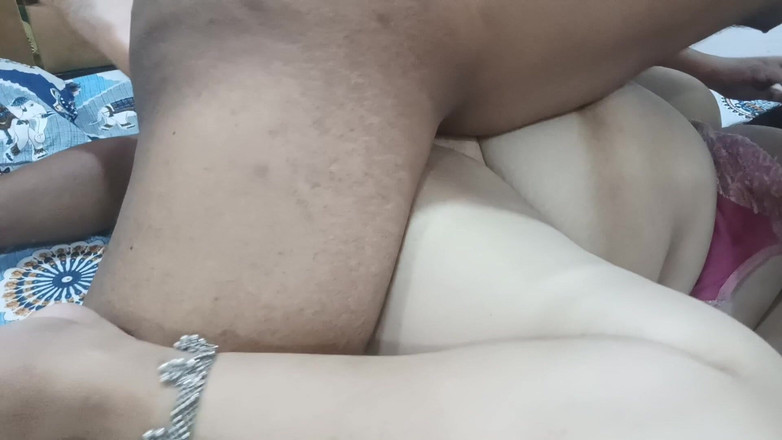 Catchybusty: Üvey oğluyla sert seks yaparken teyzenin desi swag'i
