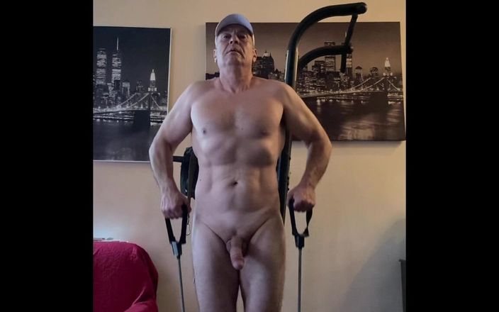 Alex Igogo: Work Out Naked