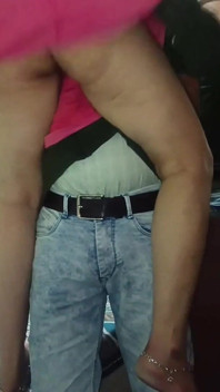 Priya Bhabi 섹시한 바디 마사지