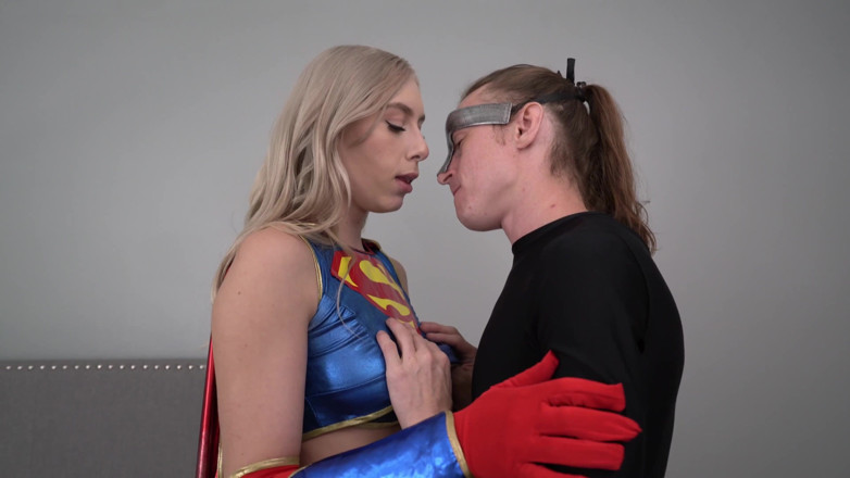 Conor Coxxx: Drenaje de energía sexual con Kay Encantadora como Supergirl