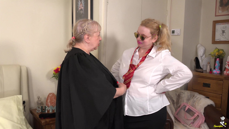 Dirty Doctors Clips - Mature British Lesbians: 여주인에게 소환