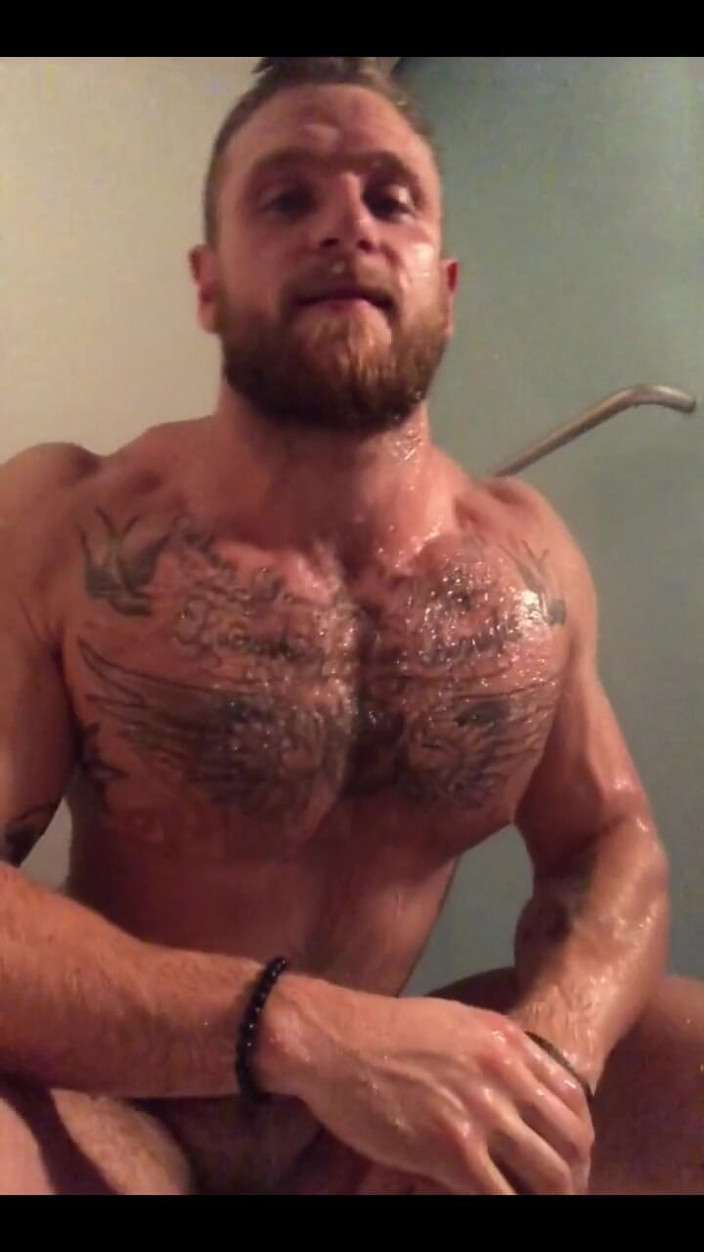 Leo Bayne: Після тренування в душі!