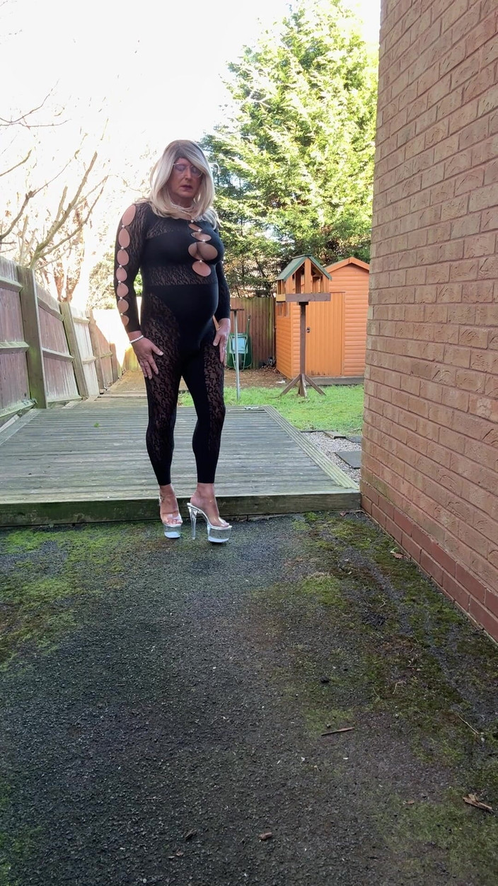 Kellycd: Sexy Crossdresser Kellycd2022 in Black Playsuit and Stripper Heels