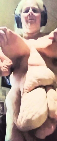 밤에 섹스할 수 있도록 배꼽이 너무 쪼이는