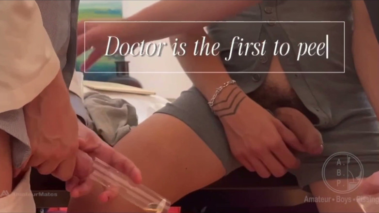 AmateurBoysPissing: Examen Médico Del Hijastro Delante De Padrastro - Parte 2: Las Muestras...
