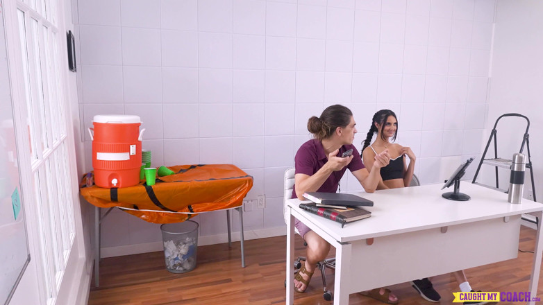 Caught My Coach: El calentamiento perfecto - T1: e7