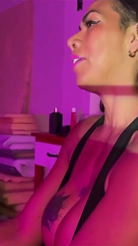 Morena fitness aprimorada em sexo a três quente: esposa peituda com terceiro homem e marido corno se junta - Amateur Big Ass