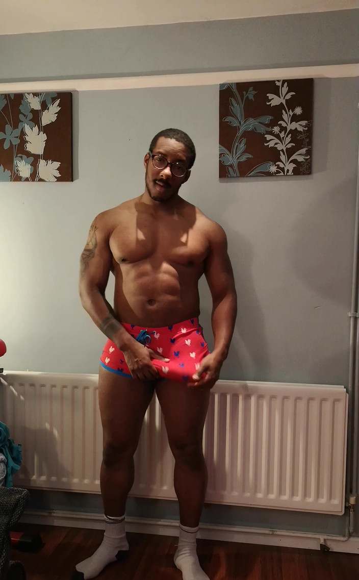 Amadeus: Liebe diese shorts. Amadeus Modus