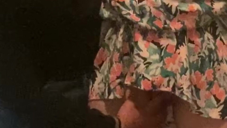 Niki studio: En iyi metro! Ateşli orta yaşlı seksi kadın amına dokunmam...