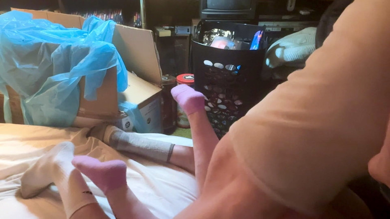 Alpha stud 4 u: Дражнити її на брудній господині підвалу