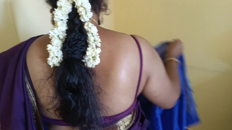Pushpa studio: Dona de casa trabalha em casa com meia-irmã e seu...