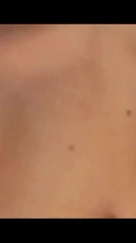 Trojka se sexy hubenou milfkou ošukanou a výstřikem do pusy od dvou velkých amatérských ptáků