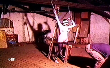 Slave Seks: Garage straffend