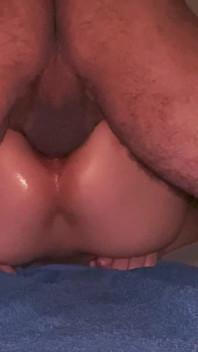 Die MILf von nebenan öffnet ihre beine teil 9