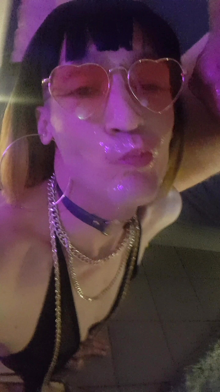 VaneSsa BiTCHx: Эта сучка не заплатила ей за аренду, она будет служить опорой для сока члена своего арендодателя. Vanessabitchx