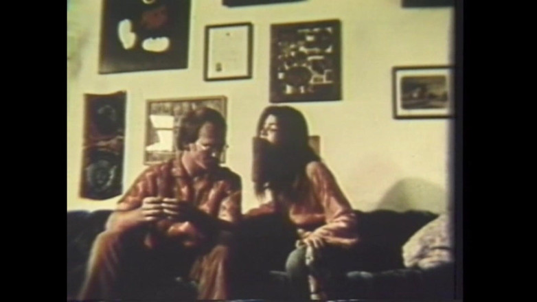 Vintage Megastore Full hd: Curvele mănâncă penisul