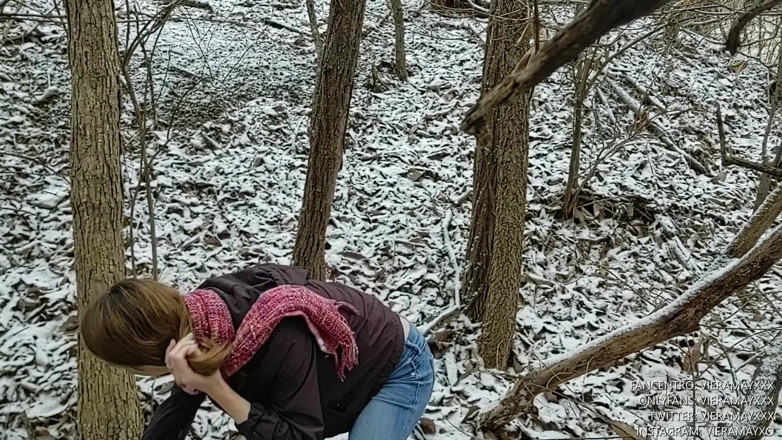 VieraMayXXX: Рискованное обнажение - в снегу