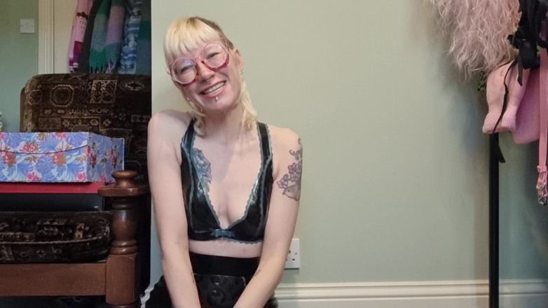 rosarosebud: Filthy talk: reise in den kerker, um sich zu nutzen