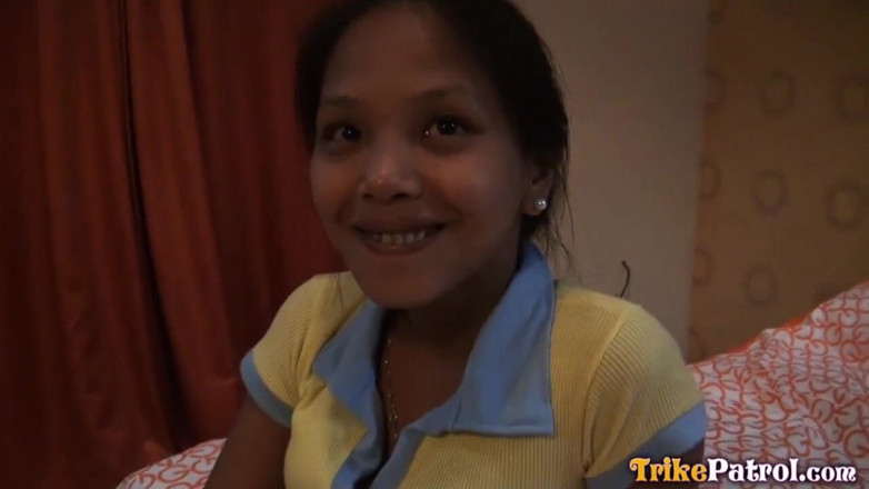 Trike Patrol - Tuk Tuk Patrol: Dim lighted hotel sex with horny teen I just met