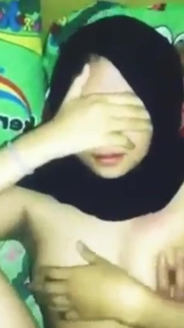 Noah: 여성의 히잡 귀걸이 착용 권리