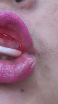 Swallowing Extreme and Big Pig-shaped Rubber Bands