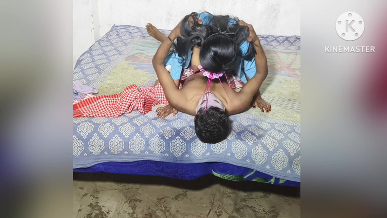 Nisha bhabhi ki chudai: Dorffrauen ficken nachbarfreundin.