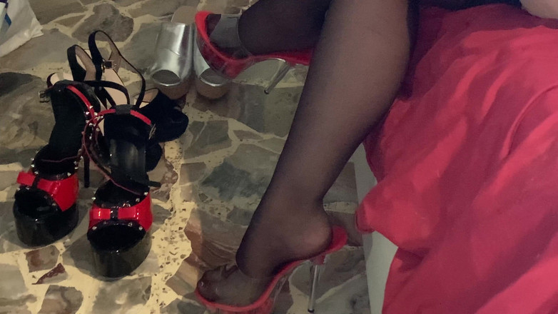 CoppiaCollant: POV High Heels Fetish