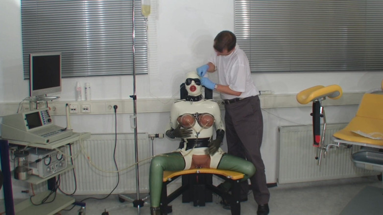 Rubber & Clinic Studio - 1ATOYS: Dziwaczne gumowe doświadczenie