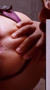 喫煙エリアギャップでバーテンダーとファストセックス