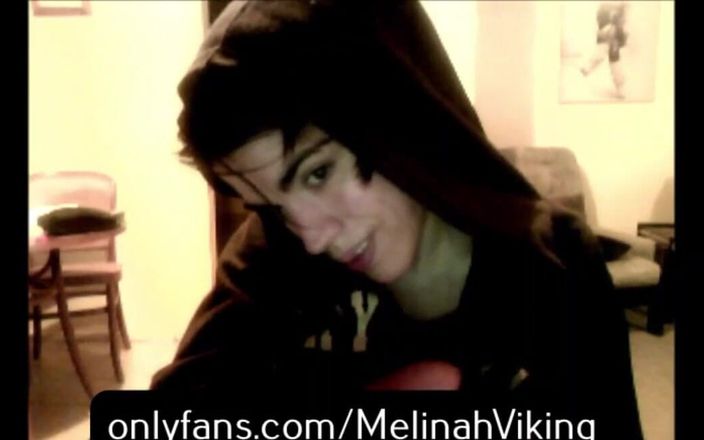 Melinah Viking: Hinter den kulissen - hoodie-shooting