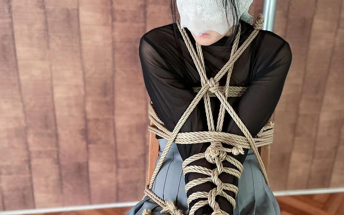 ushirosugatanomiki: Situation: Escape From the Ropes "while the Perpetrator Is Away"