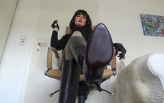 Lady Victoria Valente: POV: spust napalony dla twojej kochanki butów