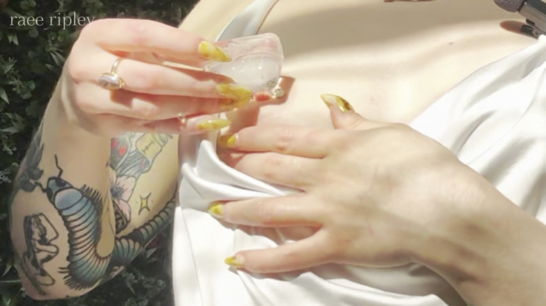 Rare Ripley: Игра со льдом на элегантных сосках и киске альт-шлюшек