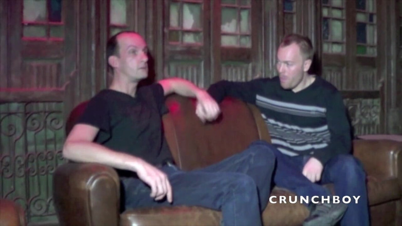 Crunch Boy: Seksi ayı saunada en iyi twink tarafından sikiliyor