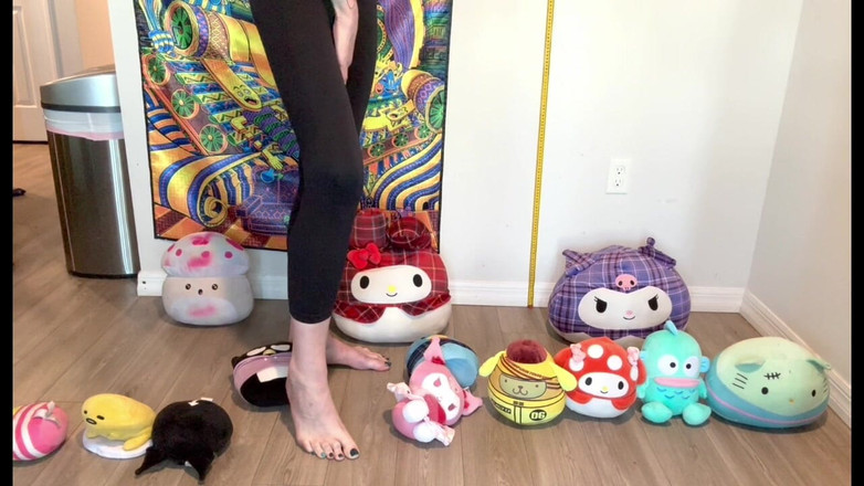 Peppermint Giantess: Plushie Stomp - collezione di giocattoli imbottiti fino a 16 piedi