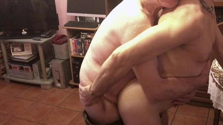 Nypster: Creampie kolosal dalam pantat: Lelaki berusia 84 tahun Mengisi Nypster