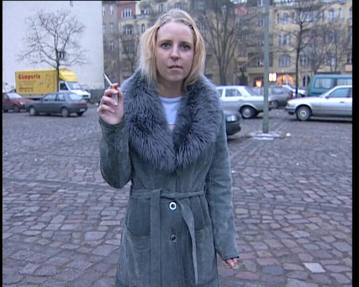 YOUR FIRST PORN: Каміла молода і брудна - каміла