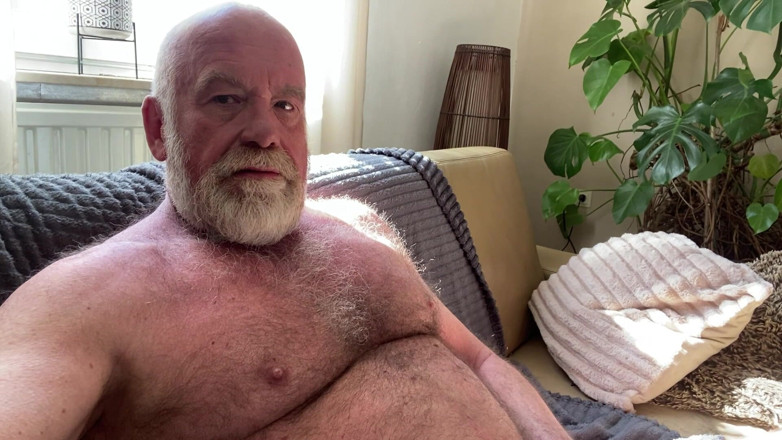 Exhibitionistman: Hot, Hairy Old Bear Jerks off His Thick Piston.