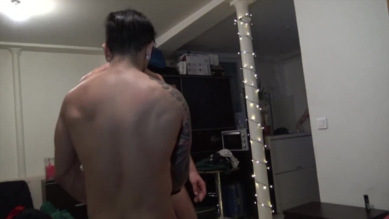 AMATOR BAREBACK FRENCH PORN: 恩佐在巴黎被飓风无套性交