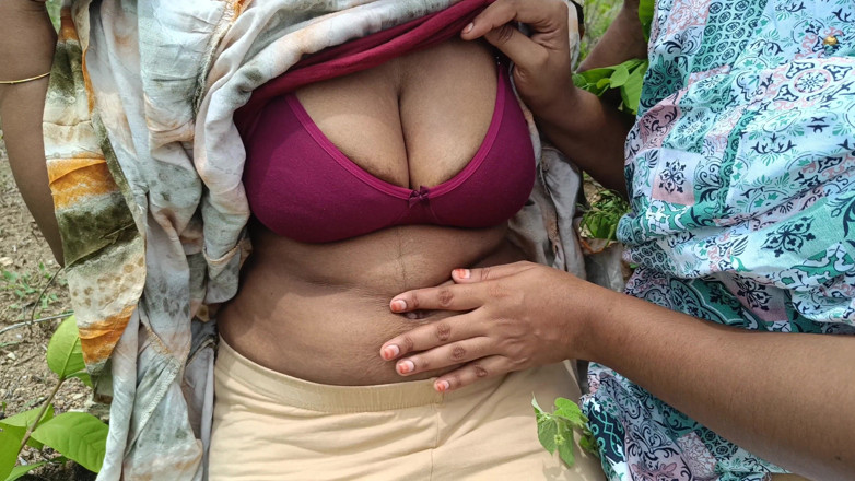 Magilmathi: Romance lesbienne torride en plein air