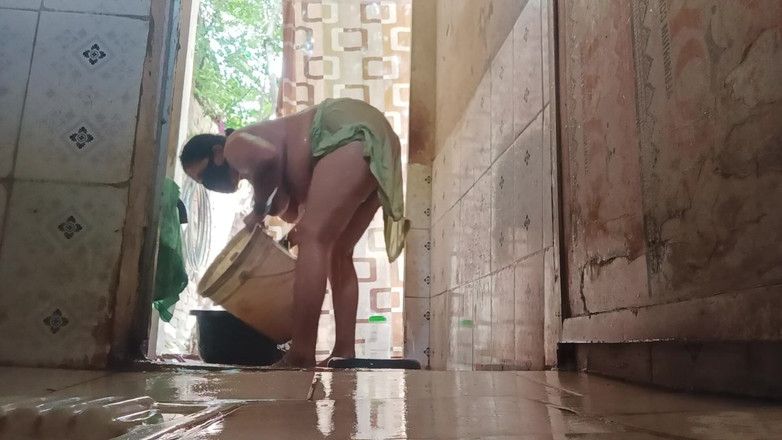 Desi_bhabhi121: セックス バビ with バスルーム オープン ビデオ
