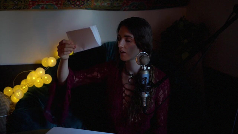 Piper Blush: Asmr zvuky papíru