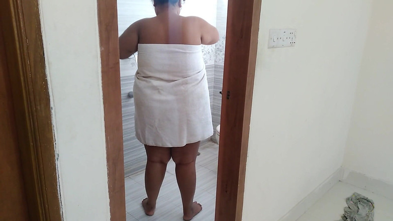 Aria Mia: Ngentot sama ayah mertuanya