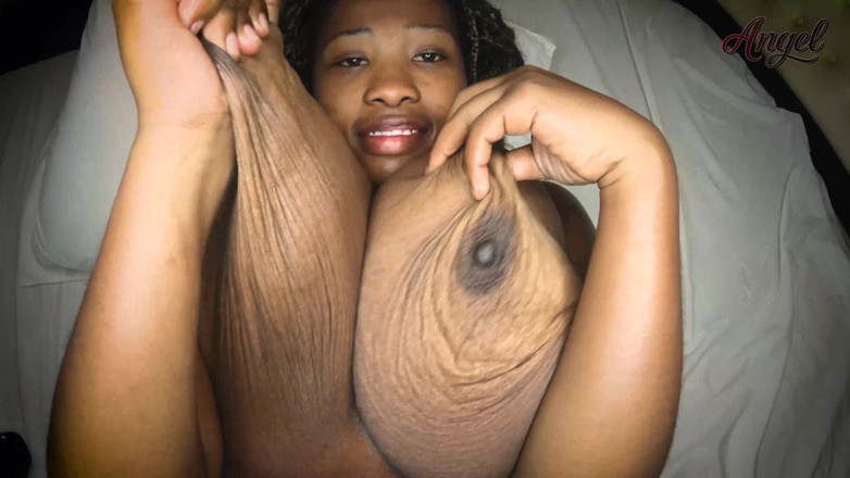 Angel Big B: Масляний масаж і табуйовані бажання