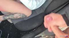 Scout69: 차에서 위험한 POV 야외 섹스를 즐기는 독일 금발 히치하이커