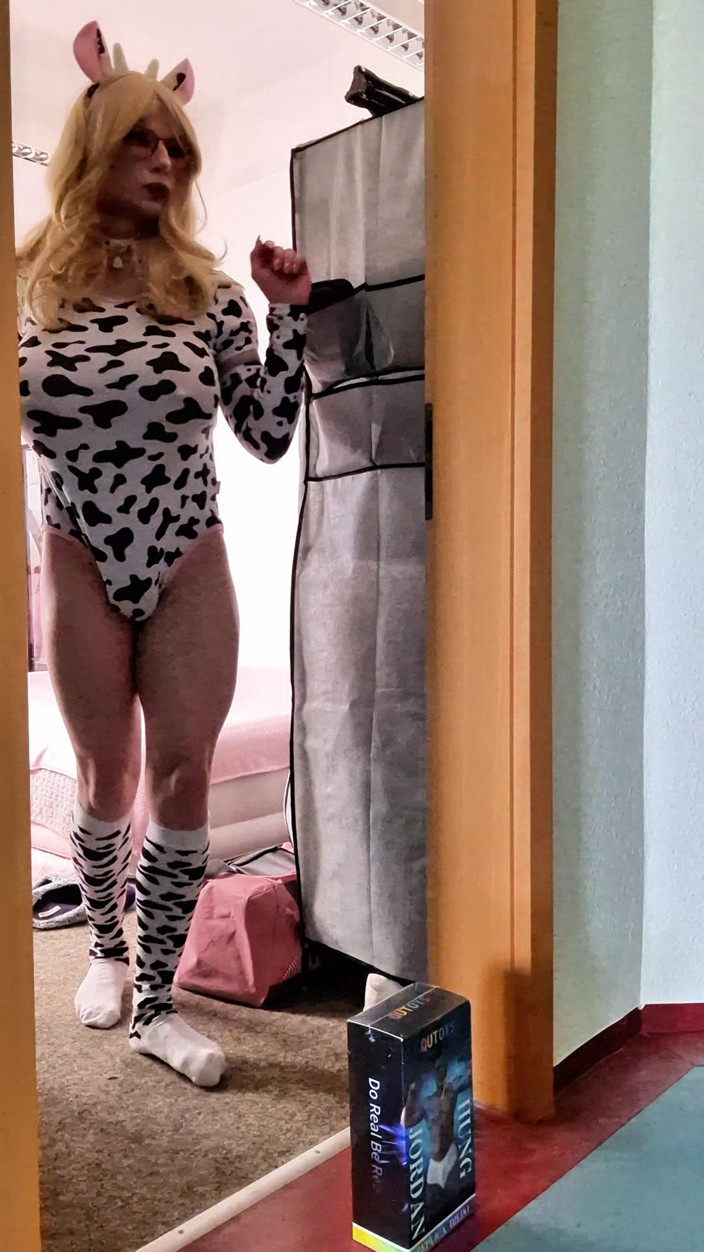 Sissy Adventures: Matură sexy curvă sissy hucow vizitată de Jordan Hung