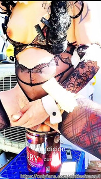19-jarige Franse tgirl gecreampied door in speelgoedkont te springen