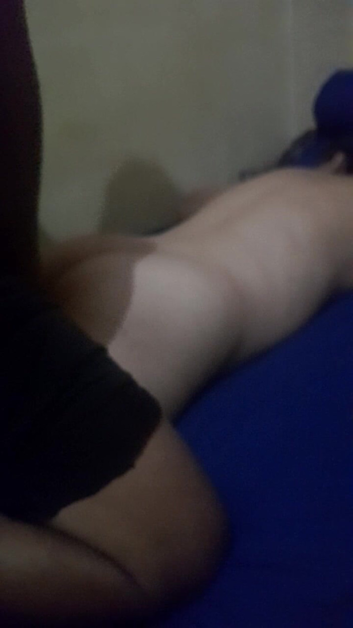 Angelina Pop: Dej malého ptáka do kundičky krásné přítelkyně