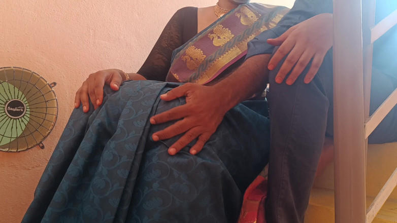 Inba: Stairs Romance Housewife