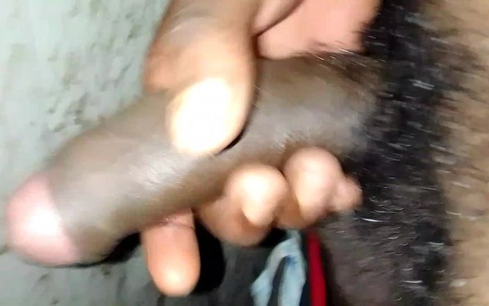 Crazy boy moment: Desi boy masturba indiana village banheiro em casa